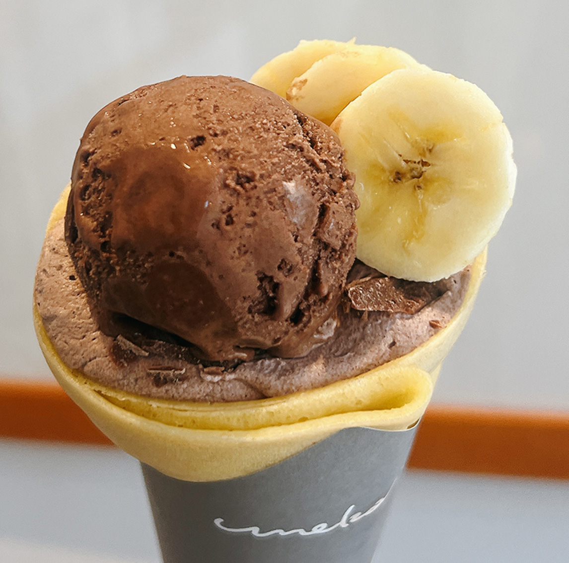 尼崎市西難波町の米粉100％グルテンフリークレープのチョコアイスバナナ