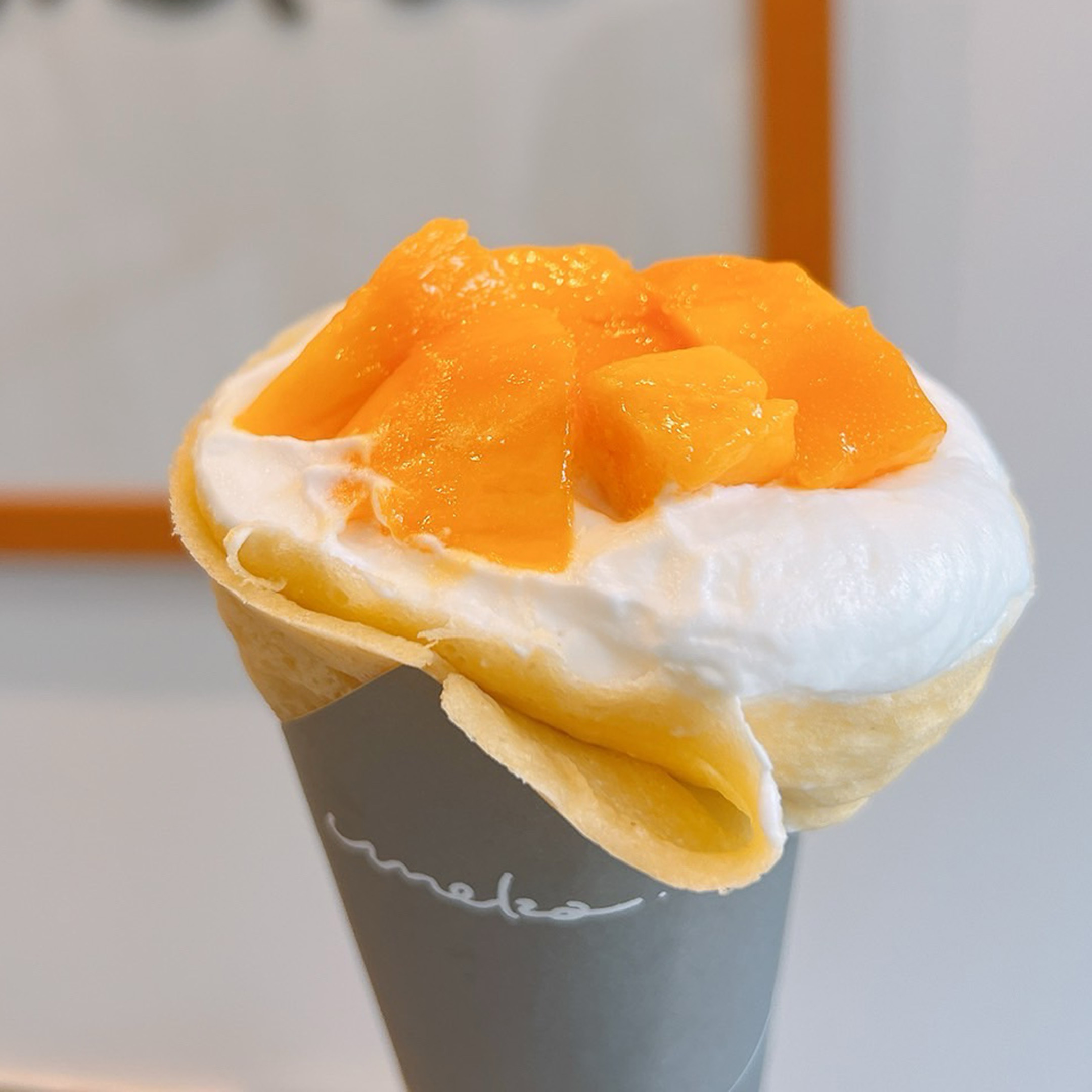 米粉100％グルテンフリークレープ マンゴーカスタム